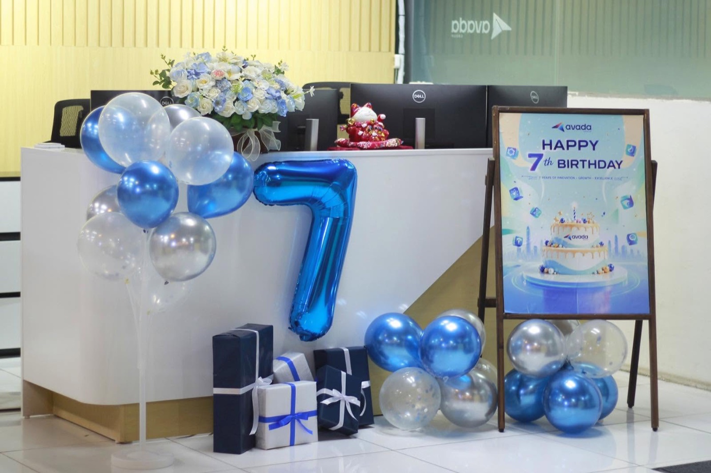Không gian rực rỡ chào mừng sinh nhật Avada Group