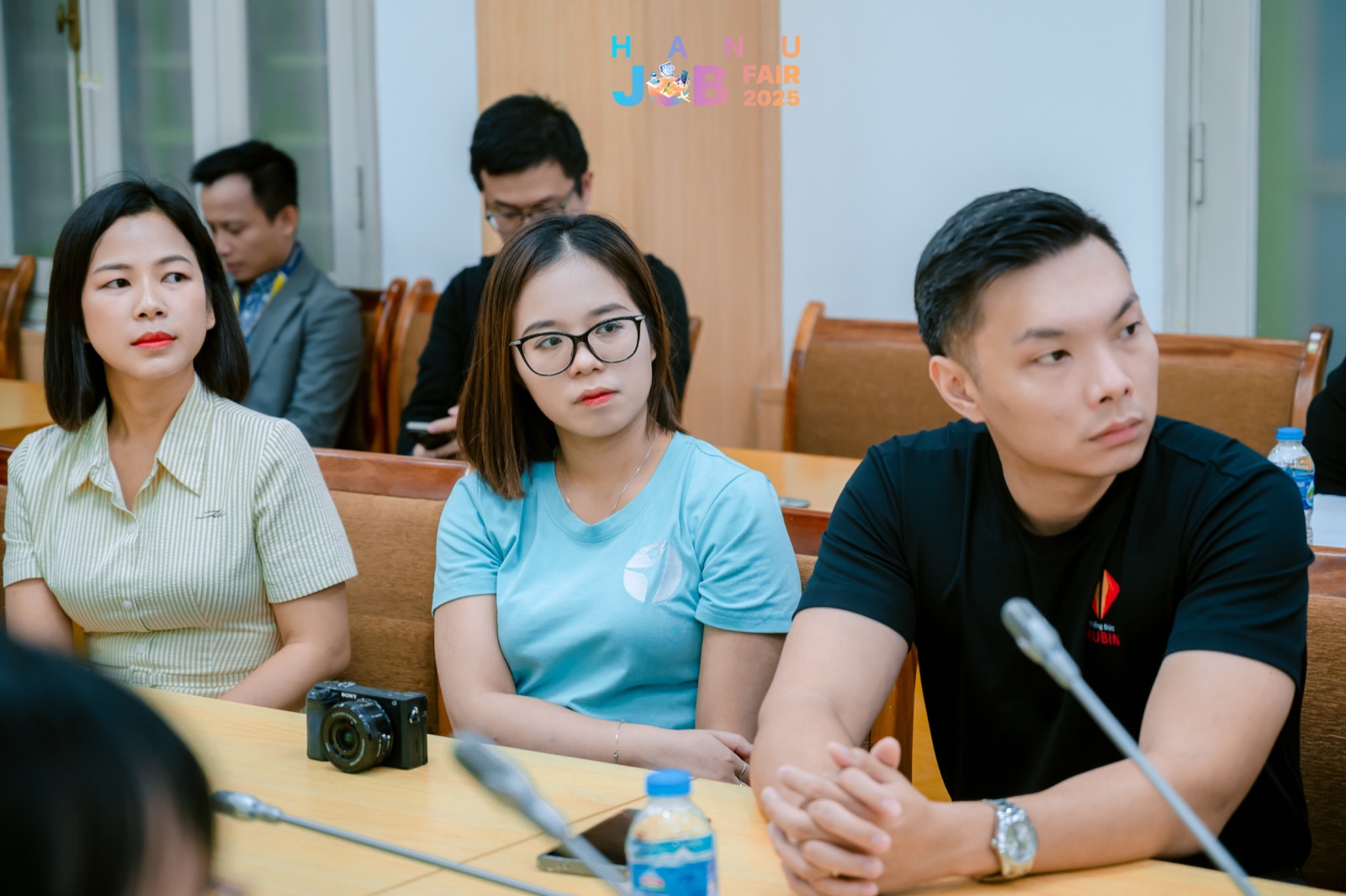 Đại diện Avada Group lắng nghe tại buổi làm việc