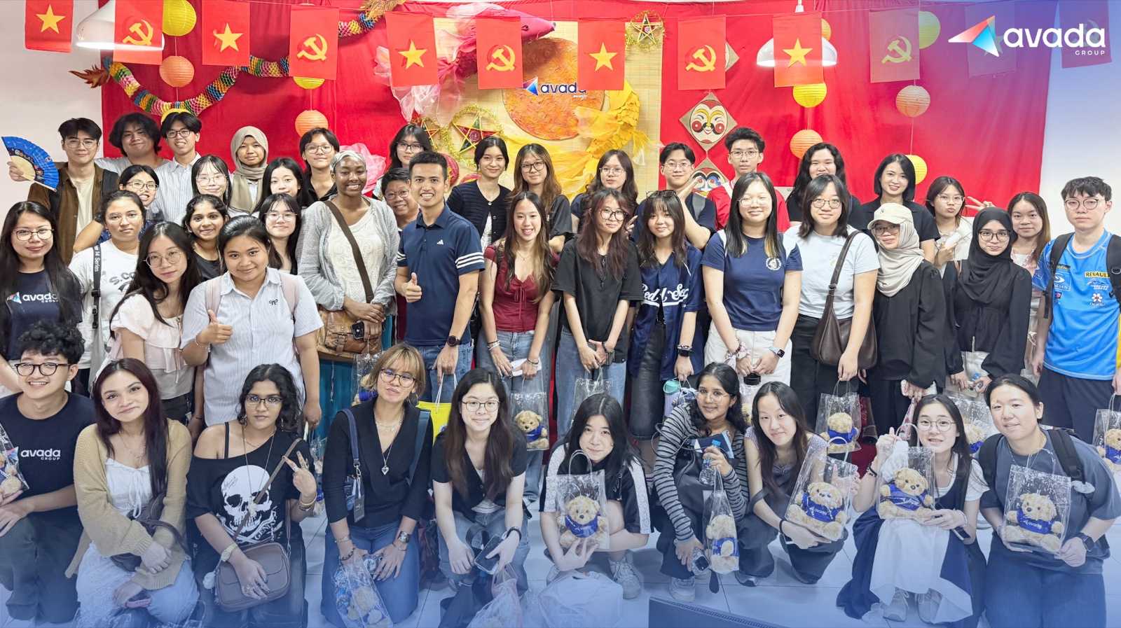 Khoảnh khắc đáng nhớ cùng đoàn sinh viên NEU và Ngee Ann Polytechnic