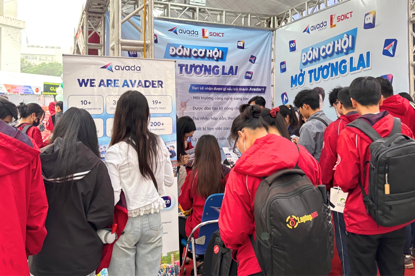 Không khí sôi động tại hội trại