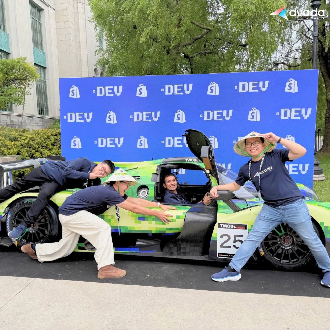 Team Avada rạng rỡ tại Shopify Editions.Dev 2025